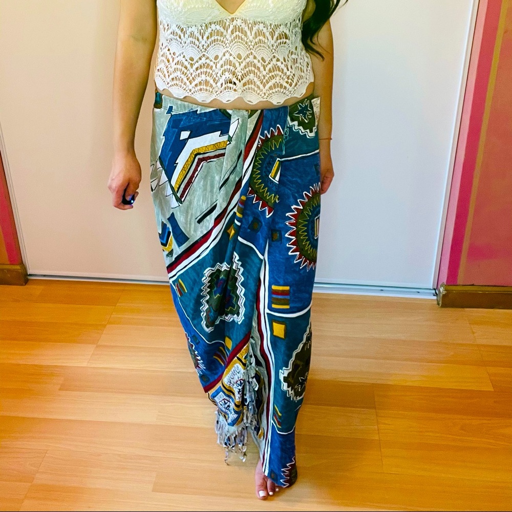 Colorful Geometric Patterned Skirt - Picture 11 of 16